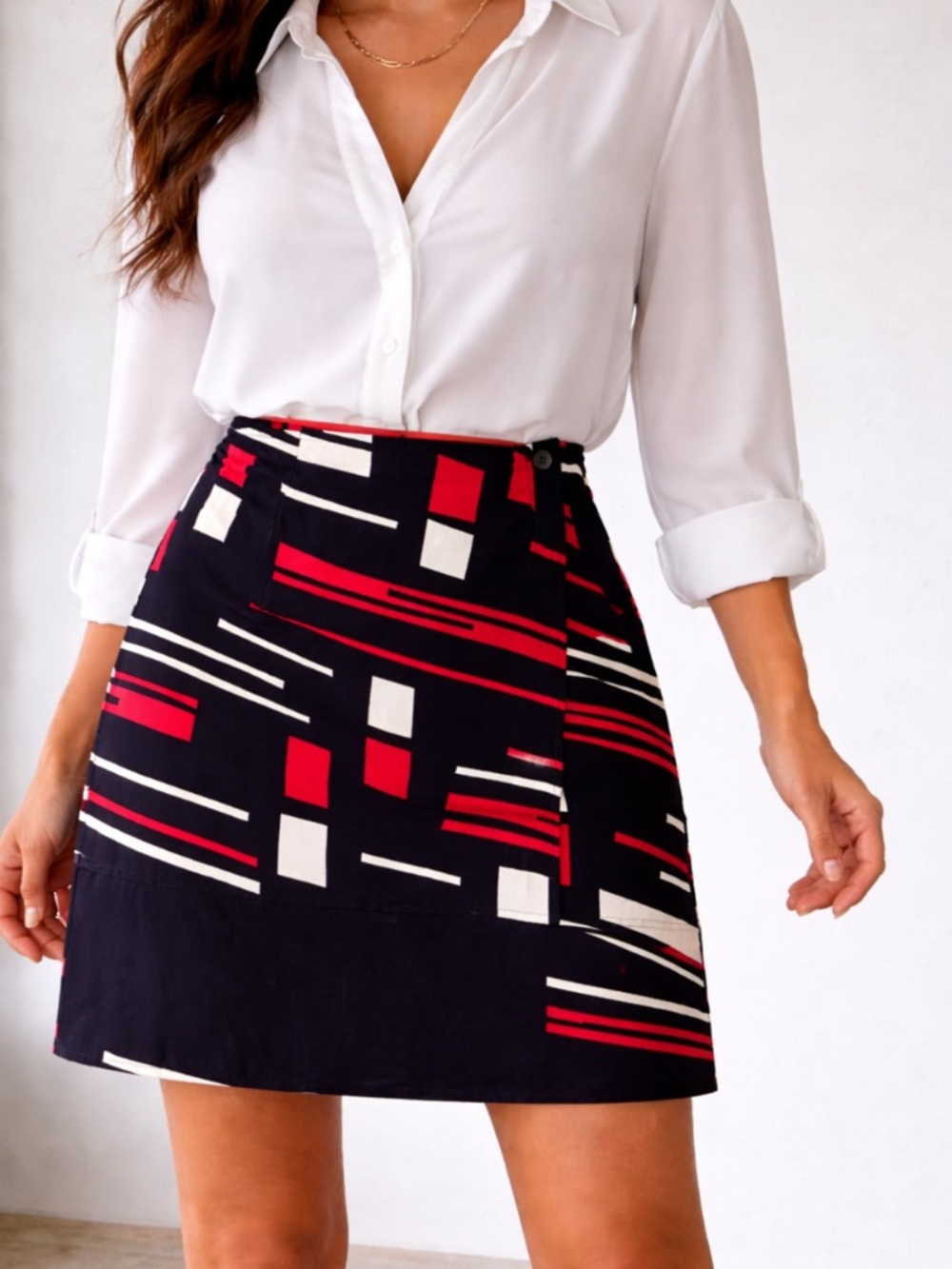Dana B and Karen Wrap Skirt Women’s 14 100% Silk Geometric Red Black
